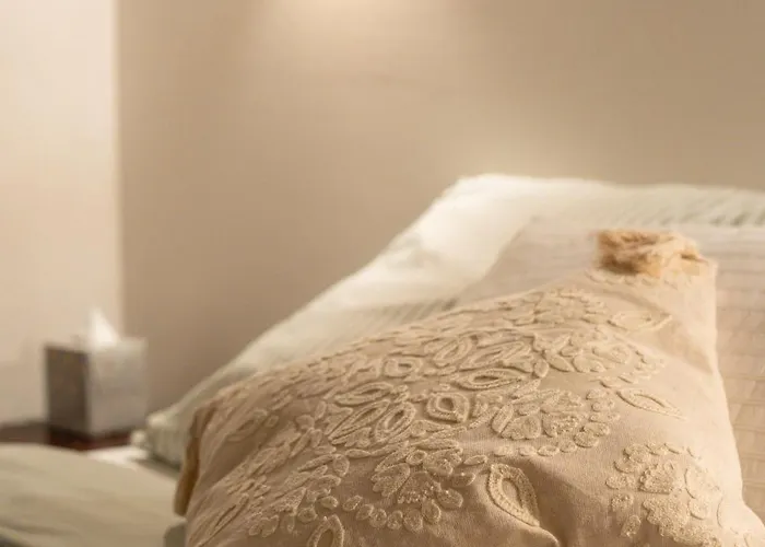 Ecurie De L Oasis Capsule hotel *